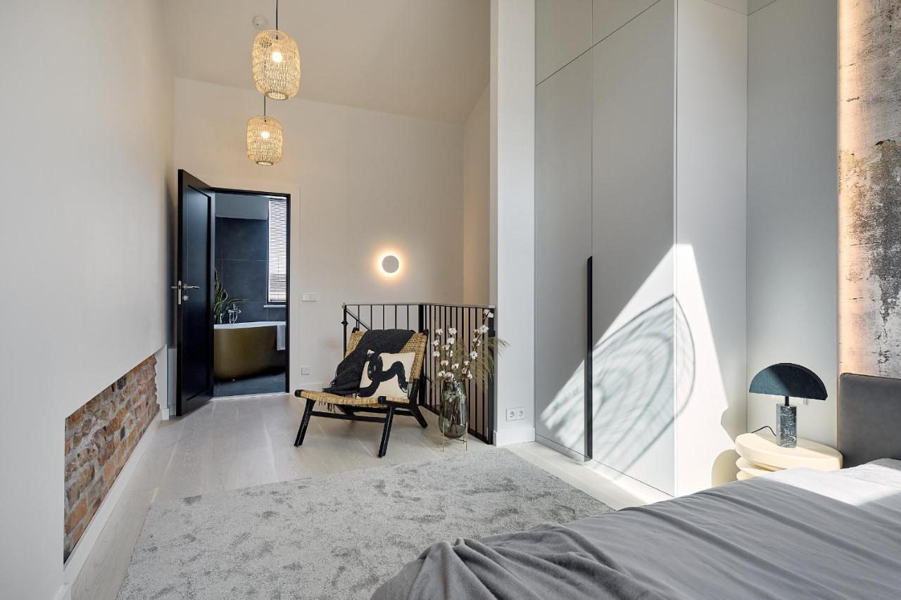 High Ceiling Loft With Its Own Backyard And A Terrace Apartman Tallinn Kültér fotó